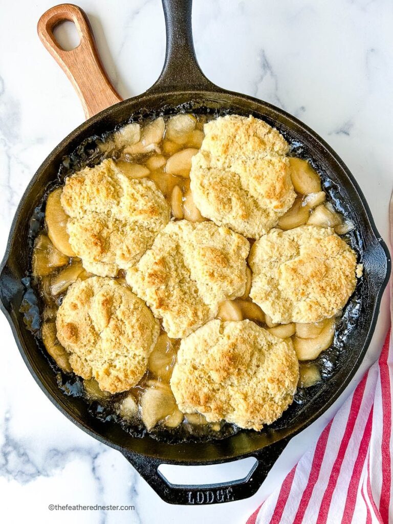 Bisquick Apple Cobbler – Le nid à plumes
