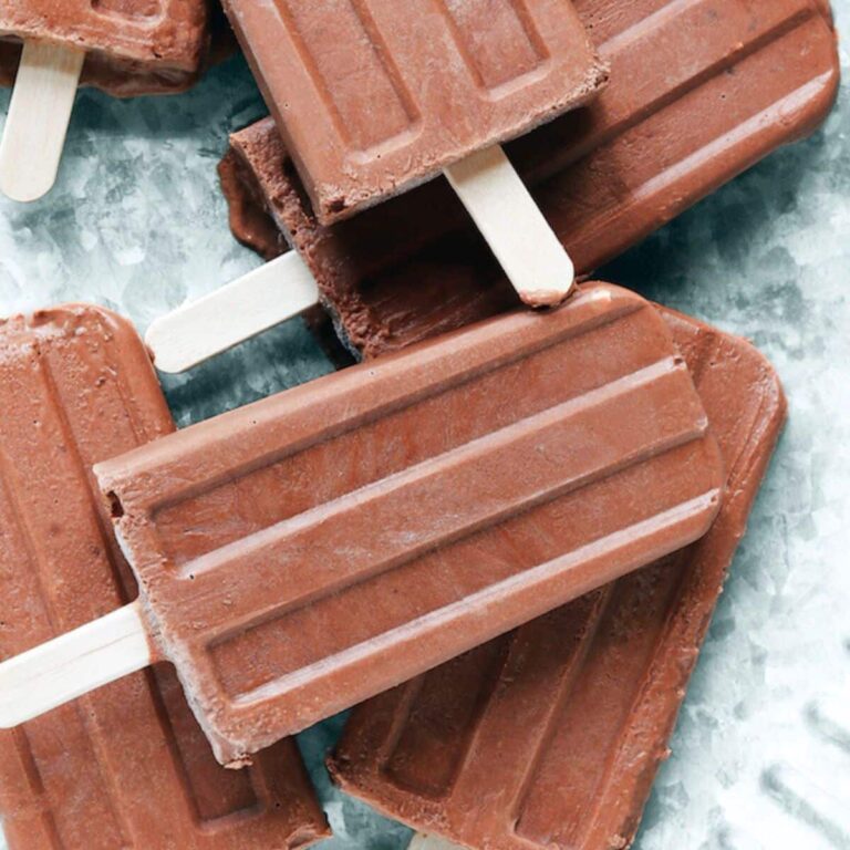 Meilleures sucettes glacées au chocolat maison (recette facile)