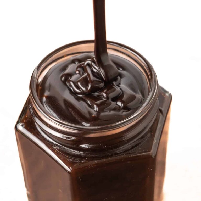 Sauce au fudge chaud végétalienne – Vegan à bord