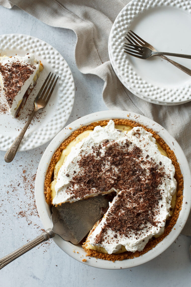 Tarte à la crème de banane à fond noir