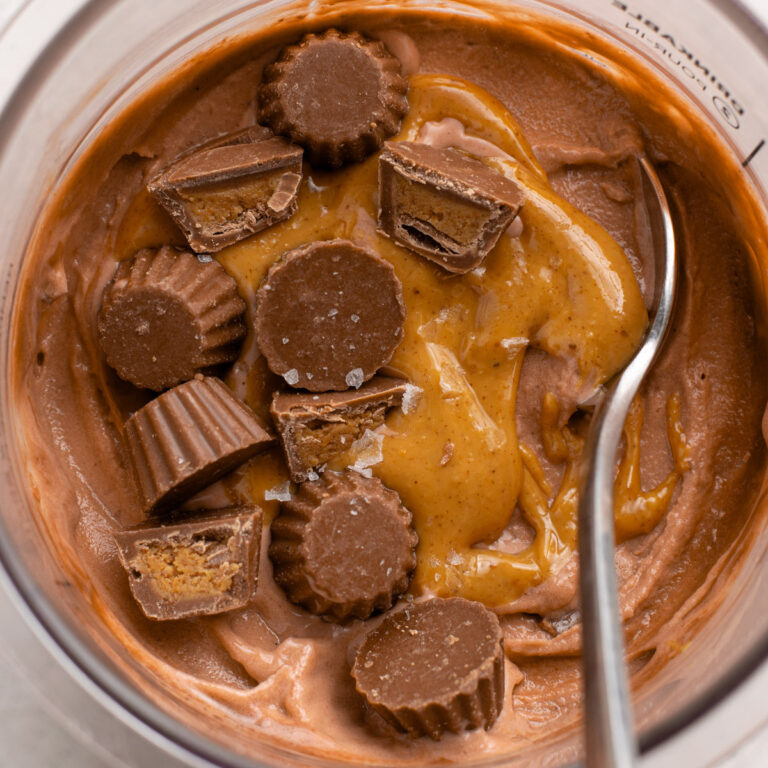 Crème glacée au chocolat au beurre d’arachide (Ninja Creami)